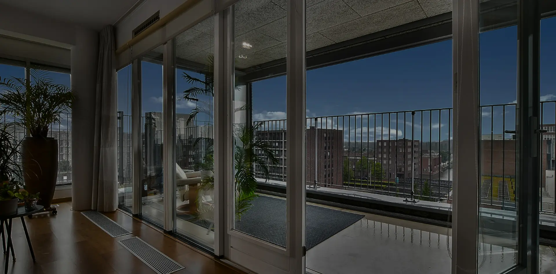 5 Trendy Window Designs to Elevate Your Living Room’s Aesthetics